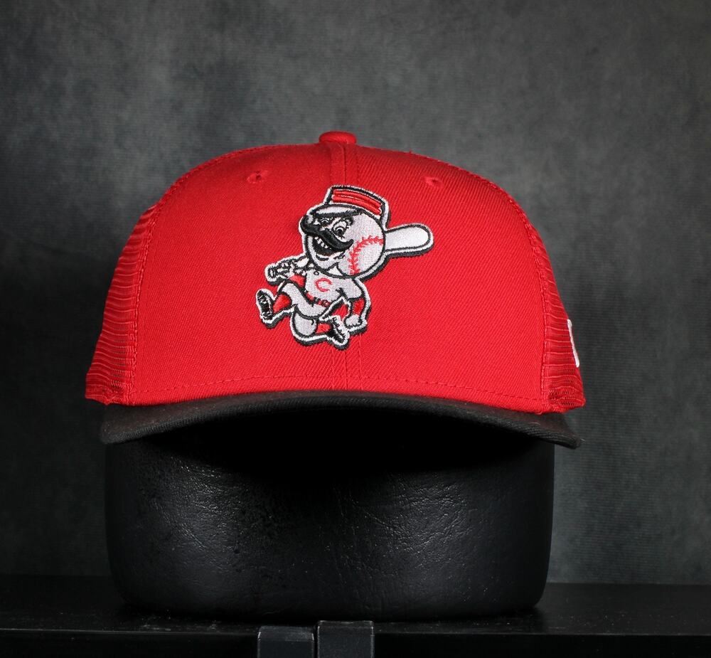 New Era 9SEVENTY Cincinnati Reds Snapback Trucker Hat Red Black Cap MLB OSFM